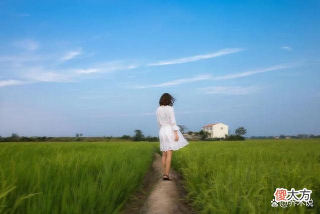 女人因为太爱一个男人，她会把自己朋友圈的朋友都抛弃